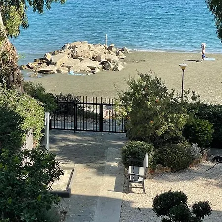 Апартаменты Sea View Amathus Luxury Лимасол