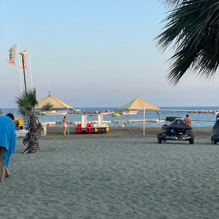 Sea View Amathus Luxury شقة ليماسول